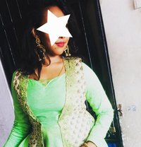 Milana Sweety - puta in Colombo