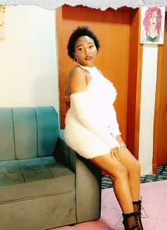 Mildred - puta in Khobar Photo 4 of 7