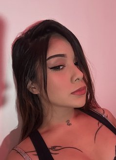 Mileena ( GFE ) - Transsexual escort in Manila Photo 10 of 10