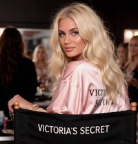 Milena V.I.P Party Sweet - escort in Hong Kong Photo 5 of 12