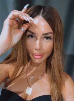 Milena - puta in Belgrade Photo 1 of 8