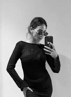 Milena - puta in Belgrade Photo 2 of 8