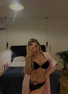 Milena - escort in Dubai Photo 10 of 17