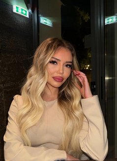 Milena - escort in Dubai Photo 13 of 17