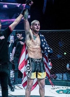 Miles - Acompañantes masculino in Pattaya Photo 5 of 6