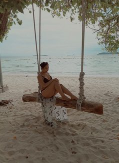 Milf Amanda Mommy experience - puta in Abu Dhabi Photo 5 of 9