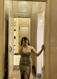 Milf Emma Escort - puta in Koh Phangan Photo 3 of 4