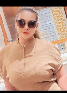 milf hot mommabest blowjob - puta in Muscat Photo 6 of 8