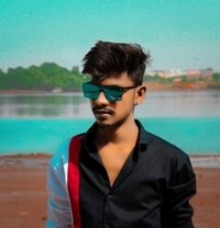 Milf Hunter - Male escort in Mumbai