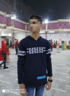 Milf Hunter - Acompañantes masculino in Noida Photo 1 of 1