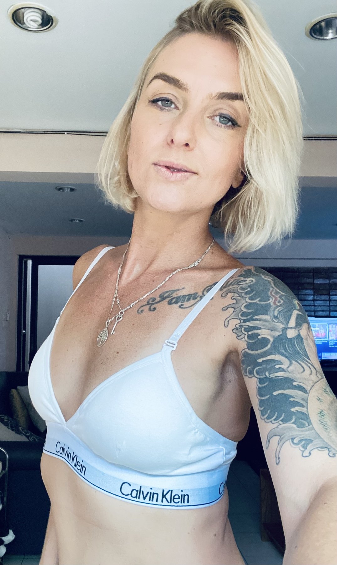 Milf Layla, Dutch escort in Bangkok