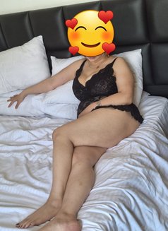 Milf Mistress - escort in Al Manama Photo 2 of 4