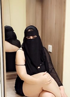 Milf Mistress Lesbian Last 2days in Bahr - escort in Al Manama Photo 3 of 6