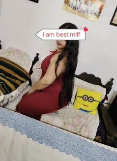 Milf mistress vanya cam & meet - puta in New Delhi Photo 9 of 9