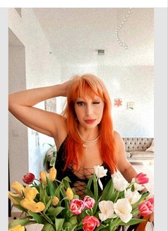 Milf Red Fox - puta in Dubai Photo 2 of 6