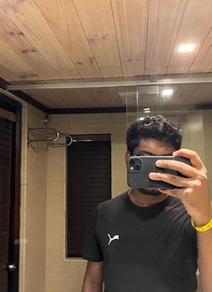 Milfboy for Married Milf and Aunties - Acompañantes masculino in Colombo Photo 2 of 3