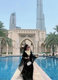 Milia big boobs - puta in Dubai Photo 2 of 3