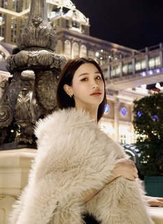 Milin - Transsexual escort in Hong Kong Photo 13 of 15