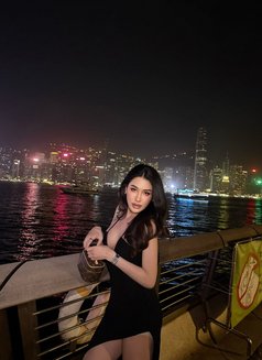 Milin - Transsexual escort in Osaka Photo 4 of 8