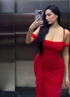 Milinana - masseuse in Jeddah Photo 1 of 6