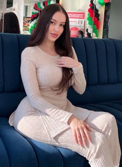 Milinana - masseuse in Jeddah Photo 3 of 6