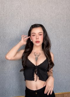 Milkey - Transsexual escort in Dubai Photo 1 of 9