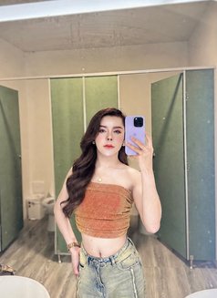 Milkey - Transsexual escort in Dubai Photo 5 of 9