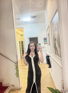 Milkey - Transsexual escort in Dubai Photo 8 of 9