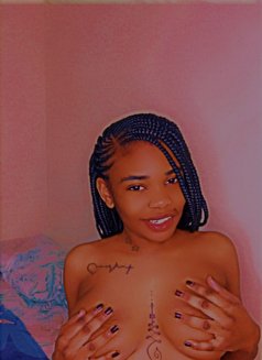 Milky - puta in Riyadh Photo 6 of 6