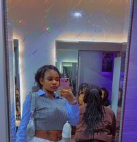 Milky - puta in Riyadh Photo 6 of 14