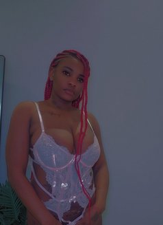 Milky - escort in Riyadh Photo 12 of 14