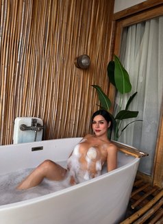 Milky - Transsexual escort in Riyadh Photo 16 of 16