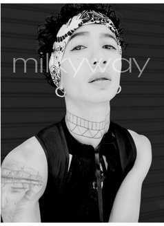 milkyway - Transsexual escort in Phuket Photo 5 of 6