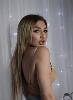 Milla - escort in Riyadh Photo 8 of 9