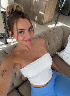 Millie - escort in Abu Dhabi Photo 9 of 17