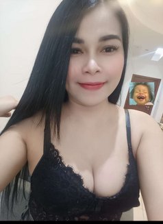 Millie massage Professional - puta in Al Manama Photo 4 of 8