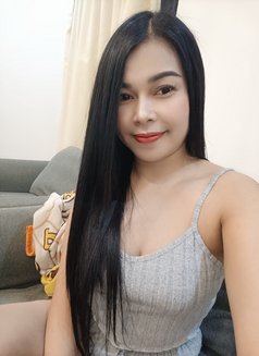Millie massage Professional - puta in Al Manama Photo 6 of 6