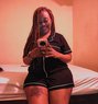 Milly, Hot Bae - puta in New Delhi Photo 1 of 2