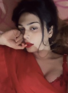 Milly - Transsexual escort in New Delhi Photo 4 of 4