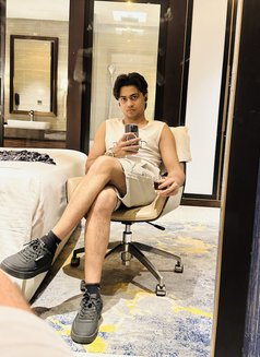 Milu - Acompañante masculino in Kuala Lumpur Photo 4 of 4