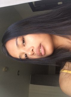 Mily - escort in Bangkok Photo 4 of 13