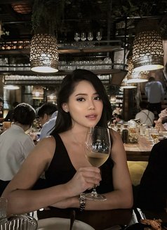 Maui (GFE/BDSM) - escort in Manila Photo 1 of 8