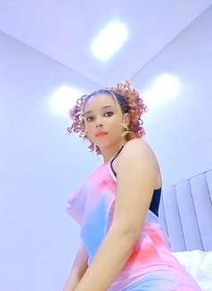 Mimi - escort in Riyadh Photo 8 of 9