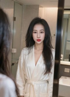 mimi - escort in Bangkok Photo 9 of 12