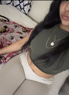 Alice - puta in Stockholm Photo 2 of 4