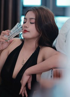 Mimi - escort in Dubai Photo 1 of 4