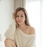 Gina - puta in Doha Photo 1 of 5