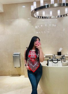 Mimi - escort in Abu Dhabi Photo 2 of 2