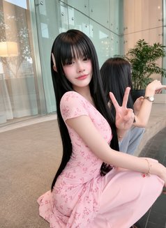 Mimi - puta in Taipei Photo 7 of 17