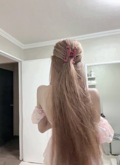 Mimi - escort in Manila Photo 17 of 19